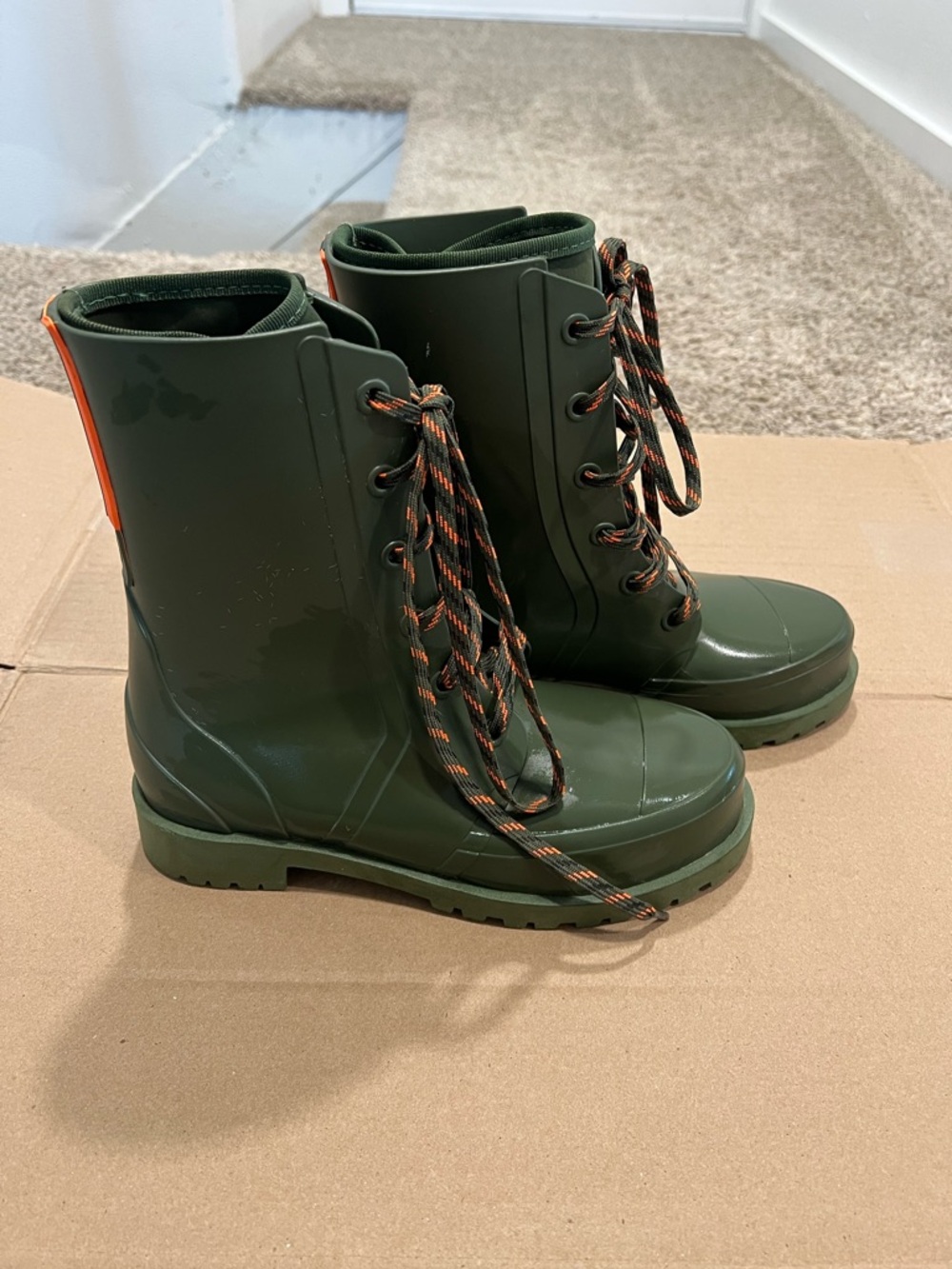 Bernardo Andra green lace up boot moto combat rain boot 7